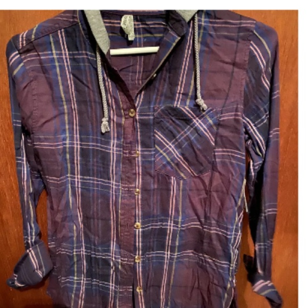 Mudd Jr’s Xs Purple Plaid Button up Shirt